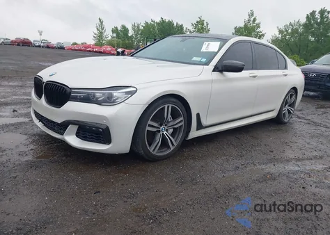 2017 BMW 740I z USA, uszkodzony, nr VIN WBA7E2C57HG740101